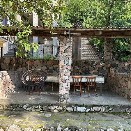 Old Dili Hotel Dilijan Exterior photo