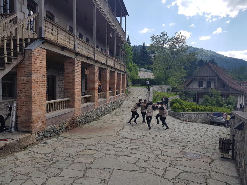 Old Dili Hotel Dilijan Exterior photo